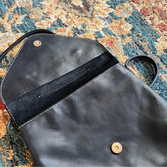 Ker Ezhi Ethiopia Leather Fox Crossbody Bag - Picture 7 of 7
